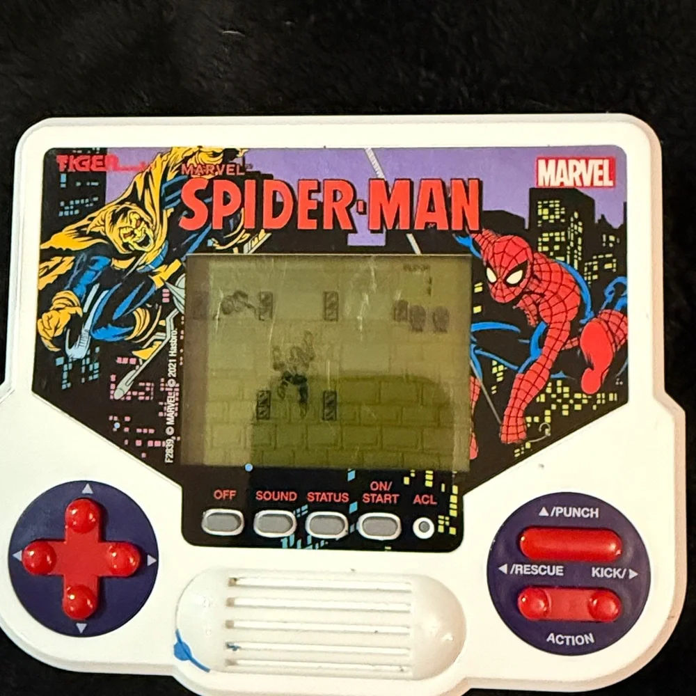 Spiderman Handheld Console - White and Red